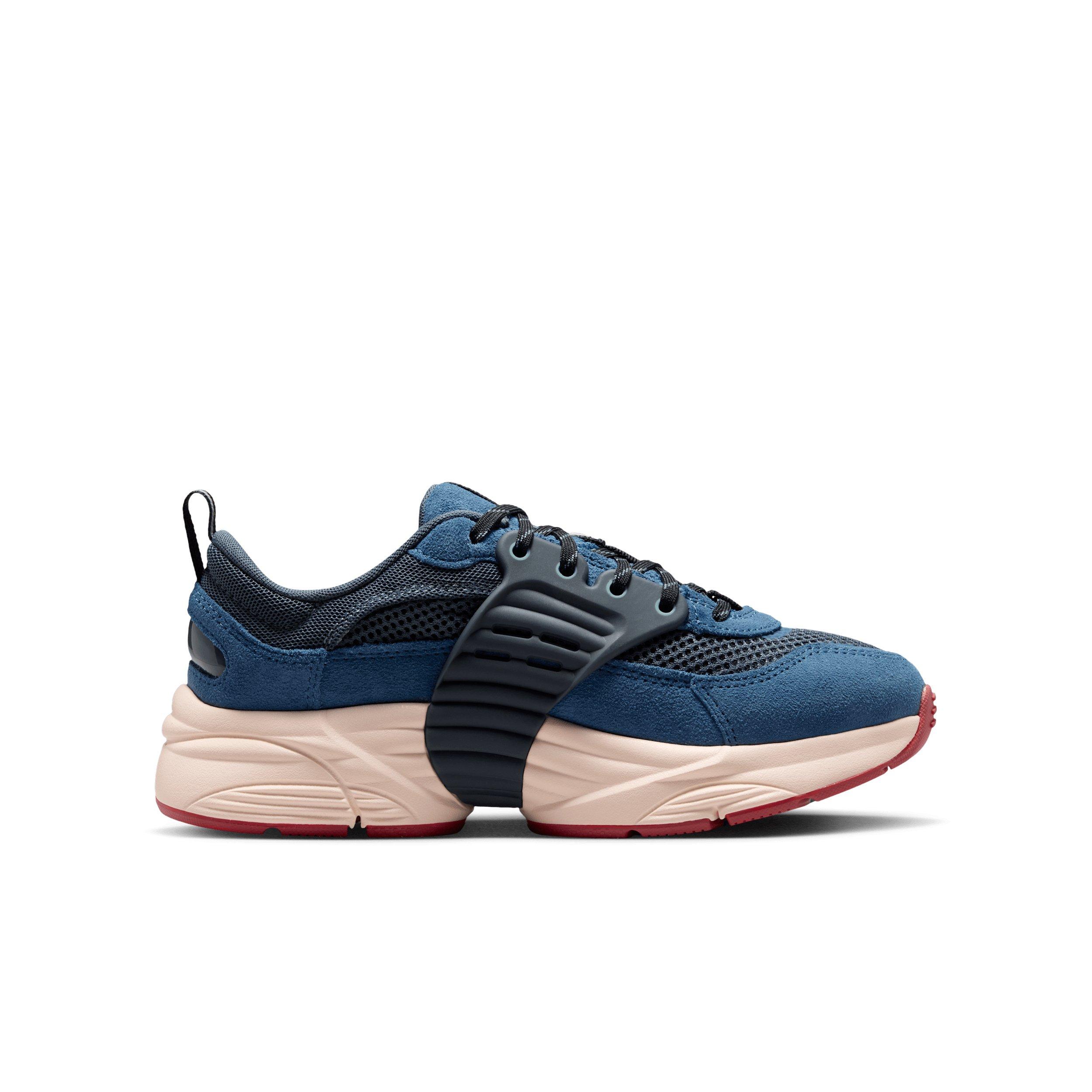 Jordan Trunner O/S "True Blue/Blue Fox/Chalk/Kinetic Green" Grade School Boys' Shoe - BLUE/BLUE/CHALK/GREEN